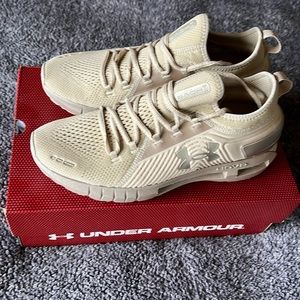 Men’s Under Armour HOVR Phantom SE